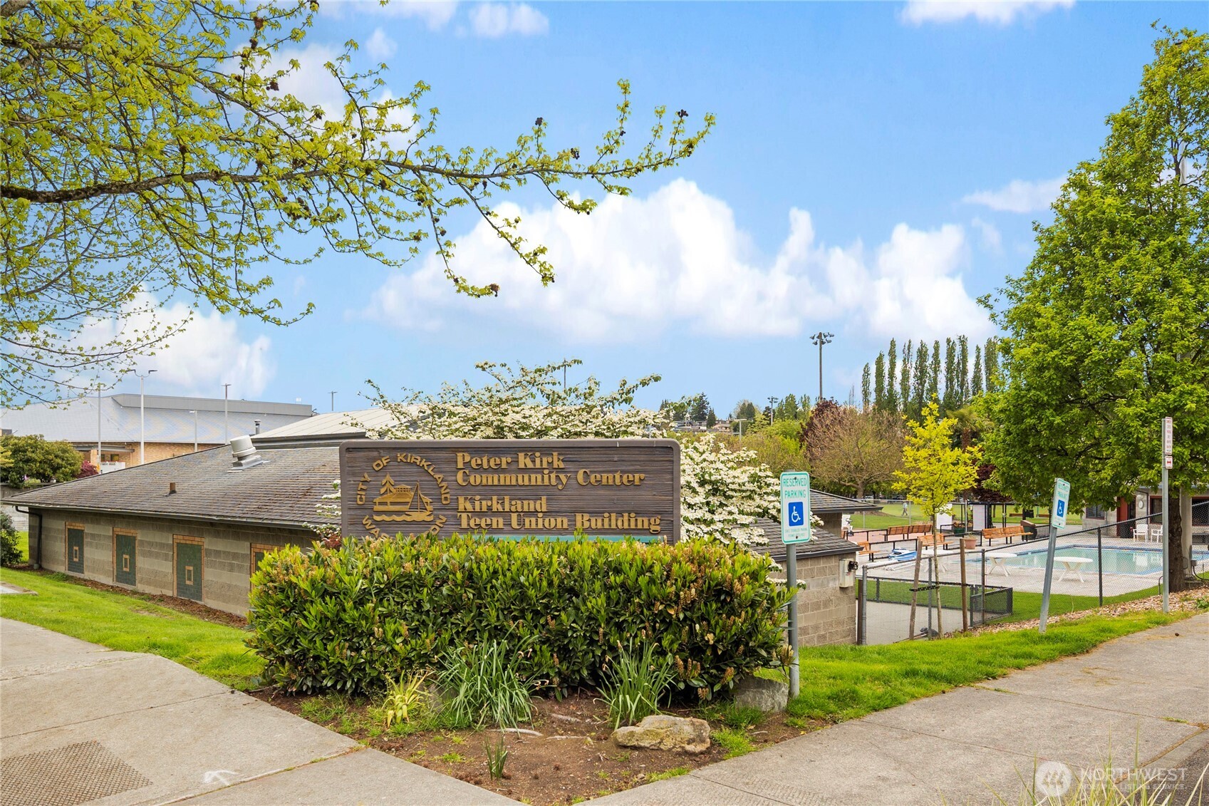 225 4th Ave Unit: A209