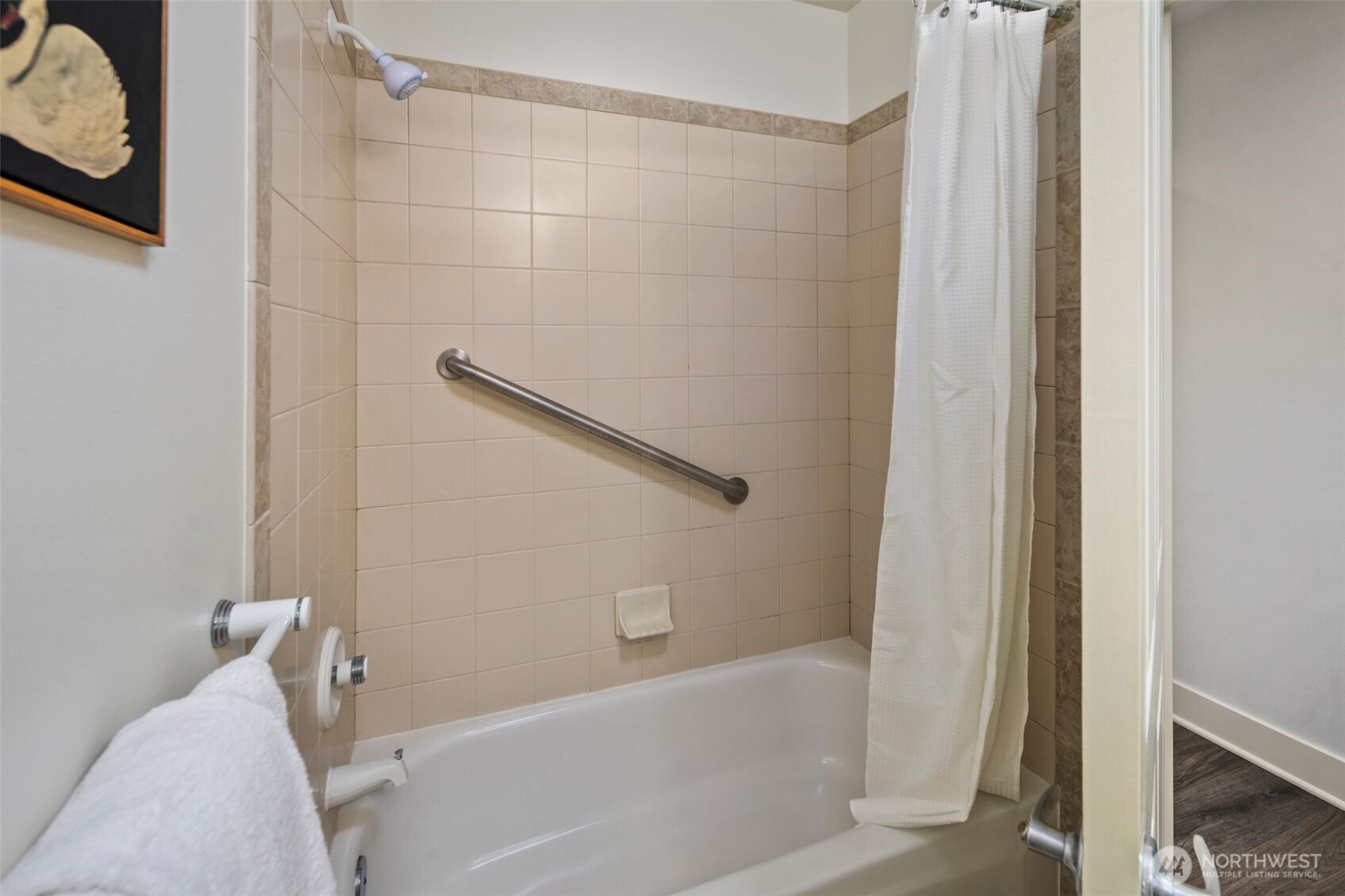 225 4th Ave Unit: A209