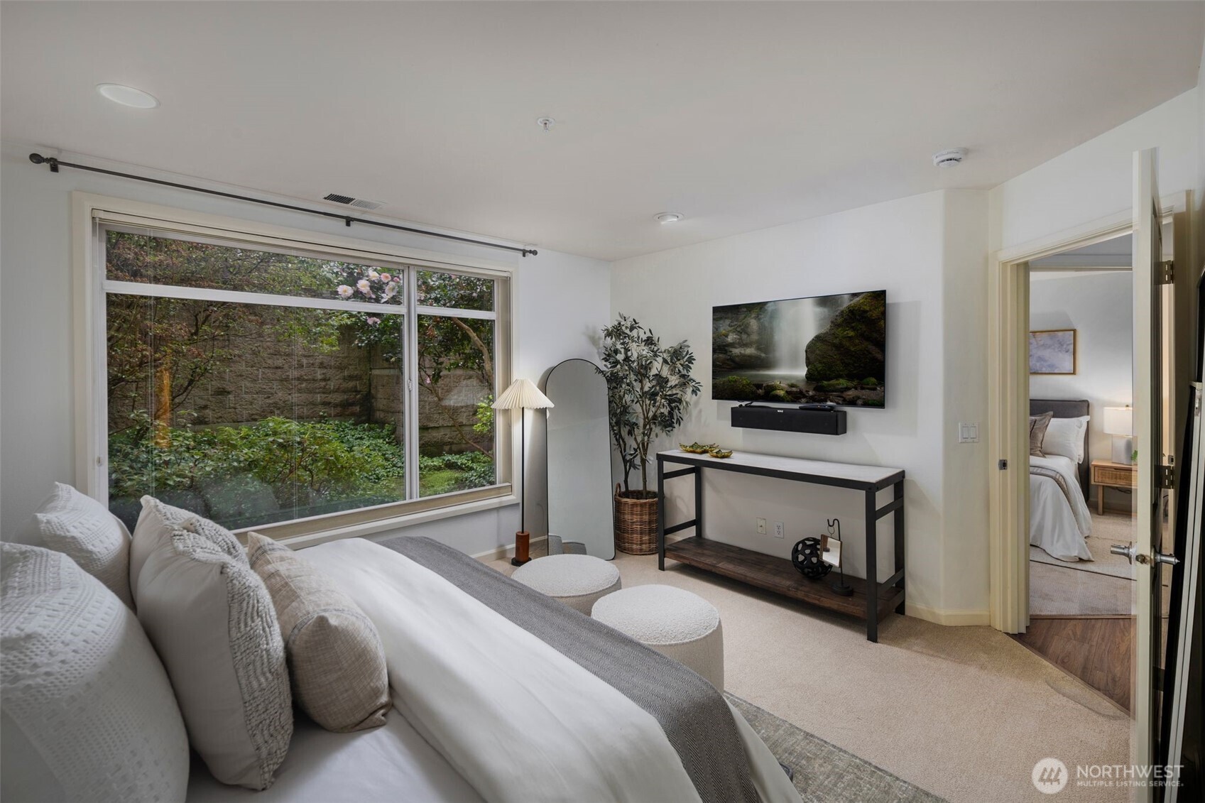 225 4th Ave Unit: A209