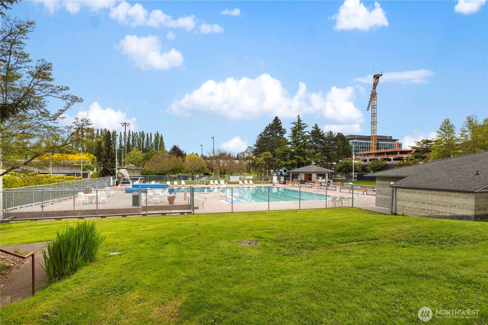 225 4th Ave Unit: A209