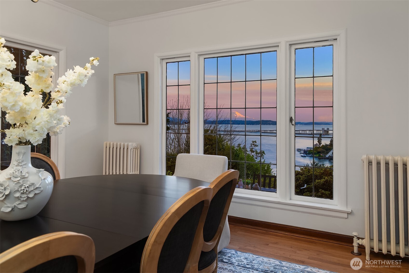 3419 E Laurelhurst Drive NE