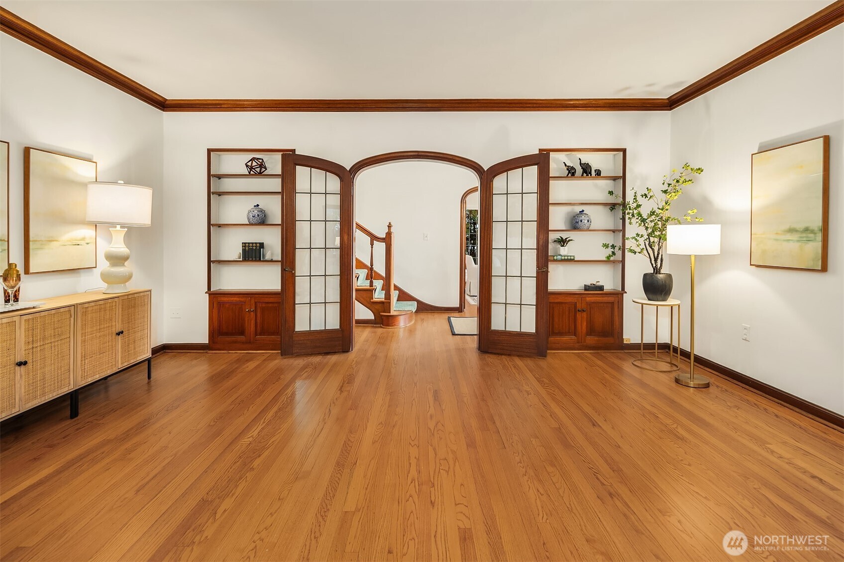 3419 E Laurelhurst Drive NE