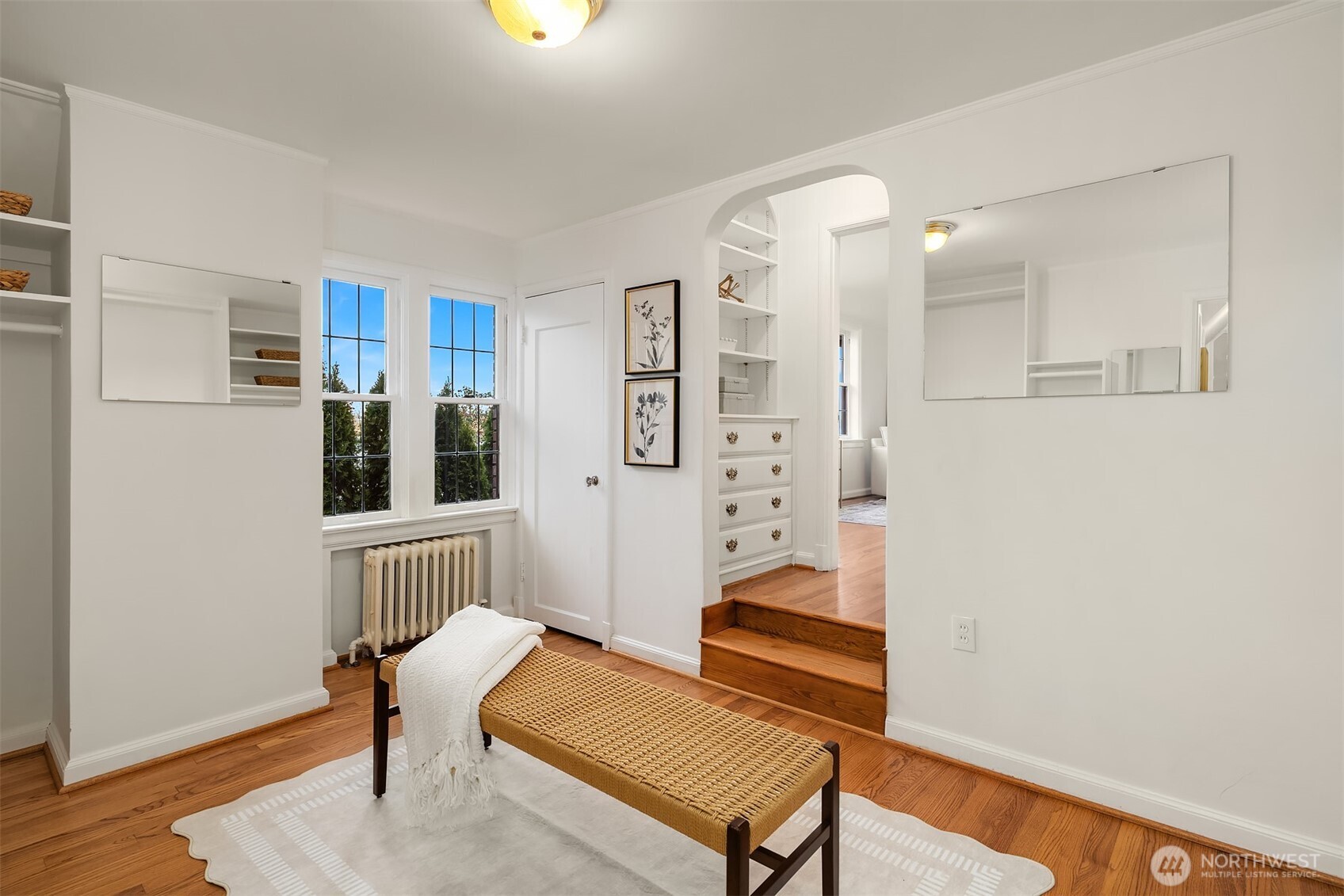 3419 E Laurelhurst Drive NE