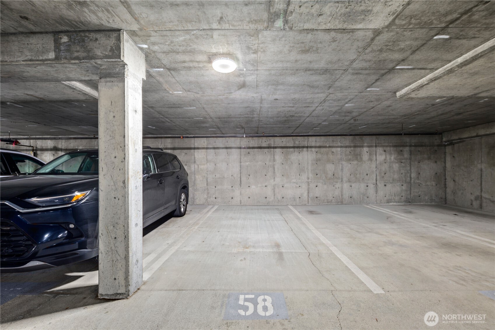 225 4th Avenue Unit: A304