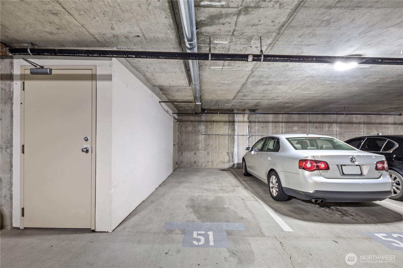 225 4th Avenue Unit: A304