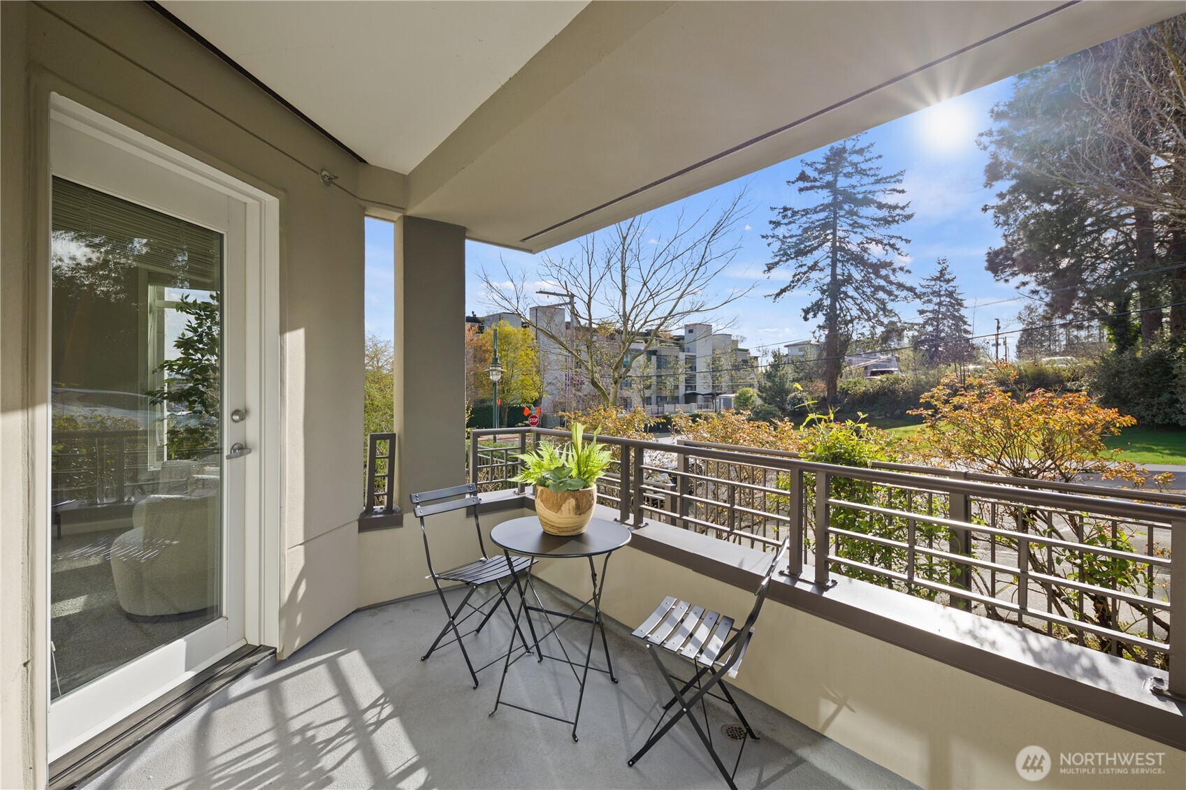 225 4th Avenue Unit: A304