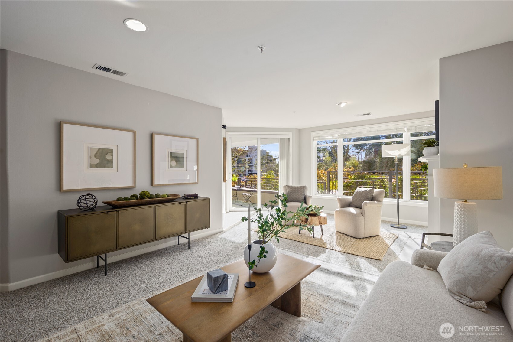 225 4th Avenue Unit: A304