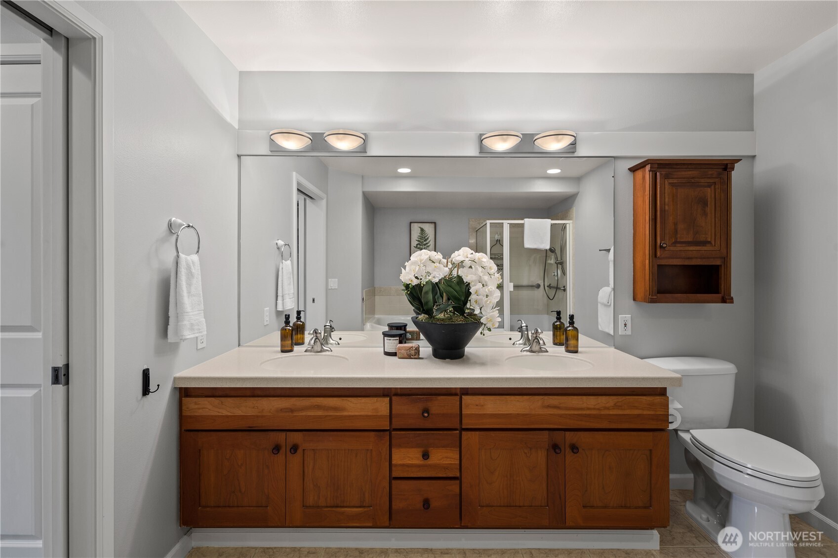 225 4th Avenue Unit: A304