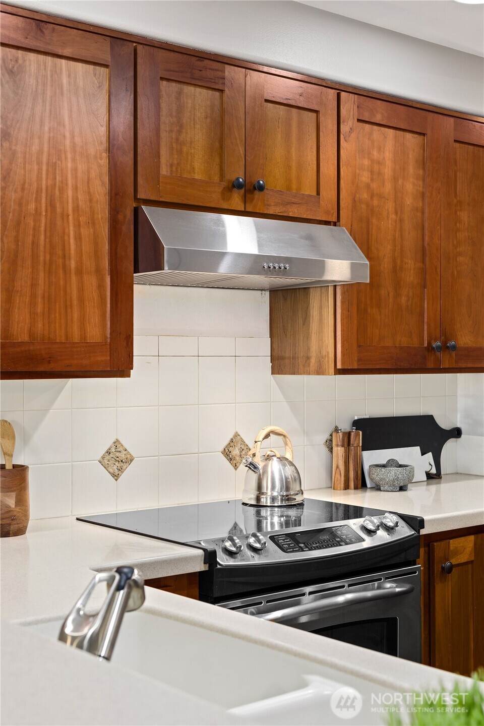 225 4th Avenue Unit: A304