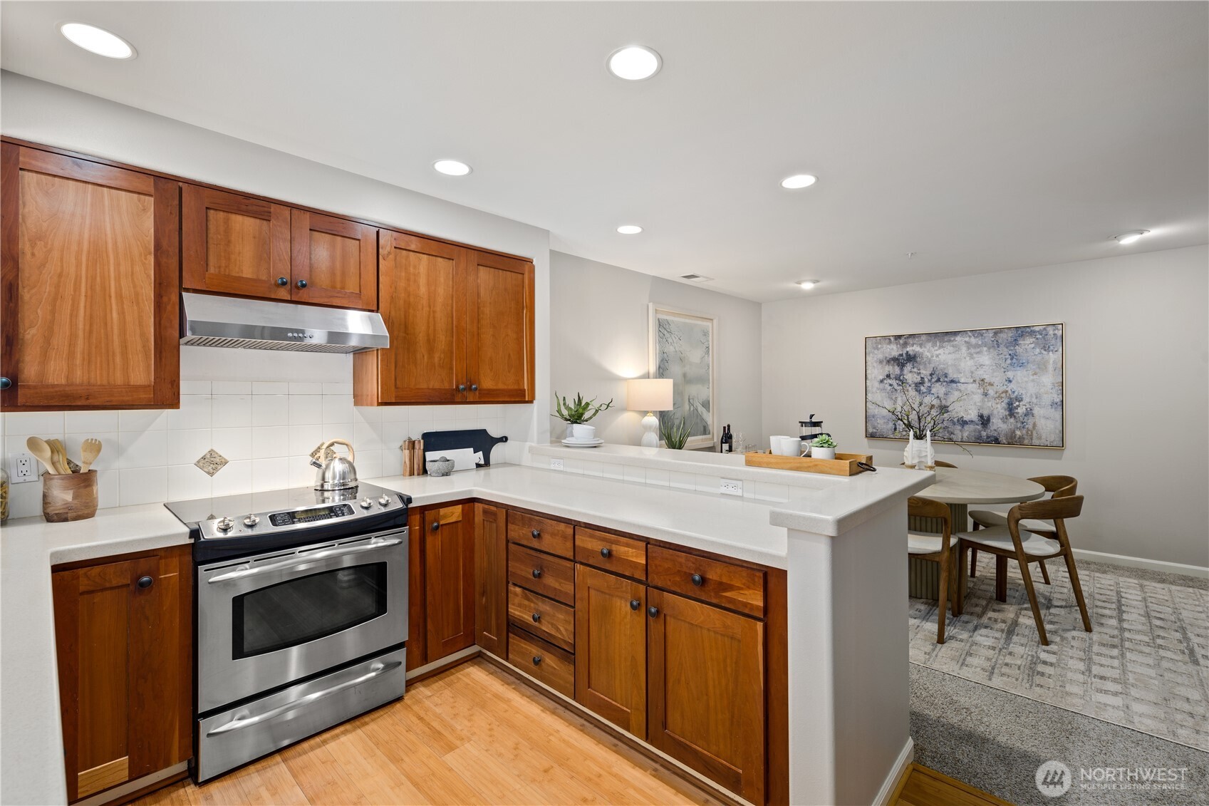 225 4th Avenue Unit: A304