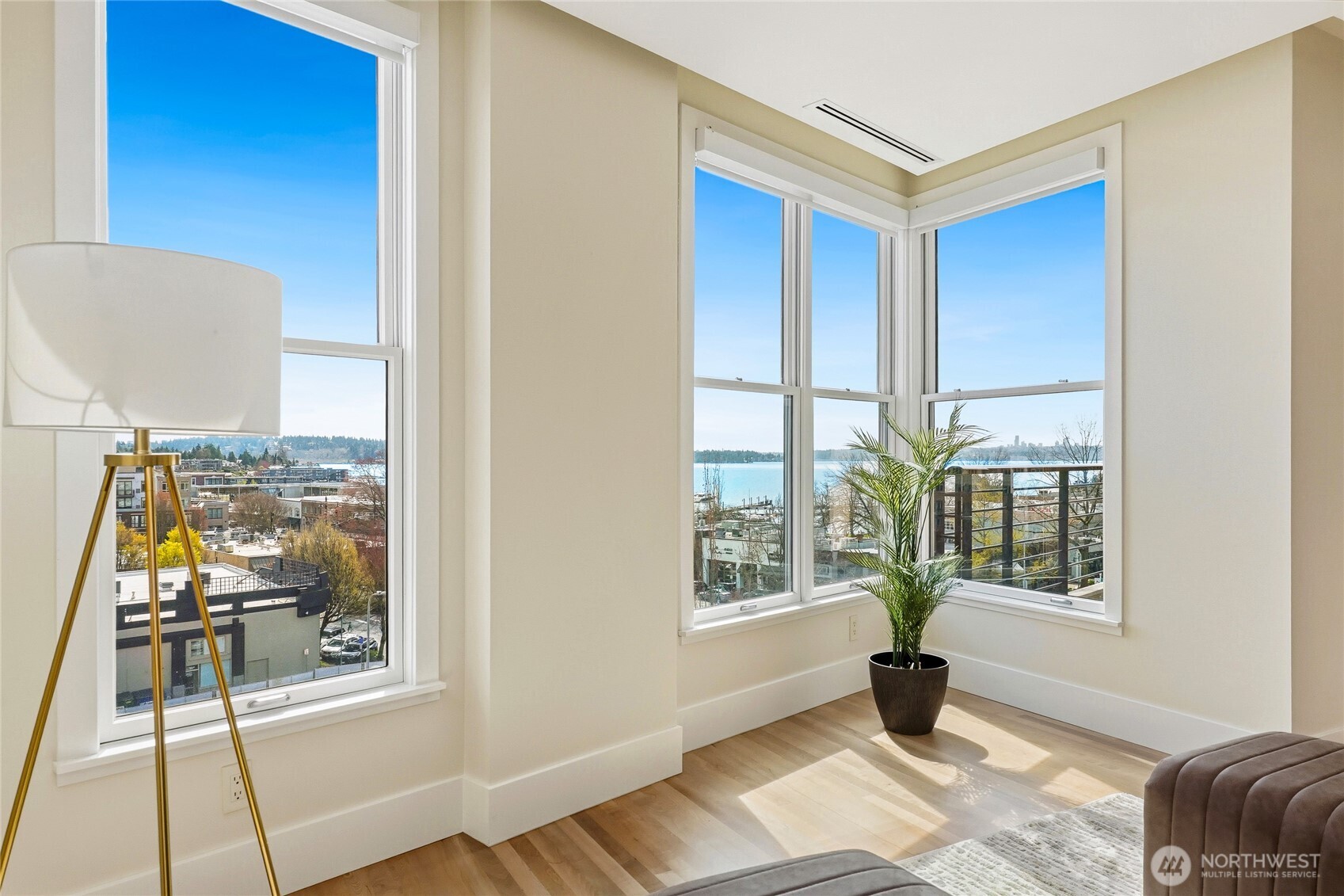 129 3rd Avenue Unit: 604