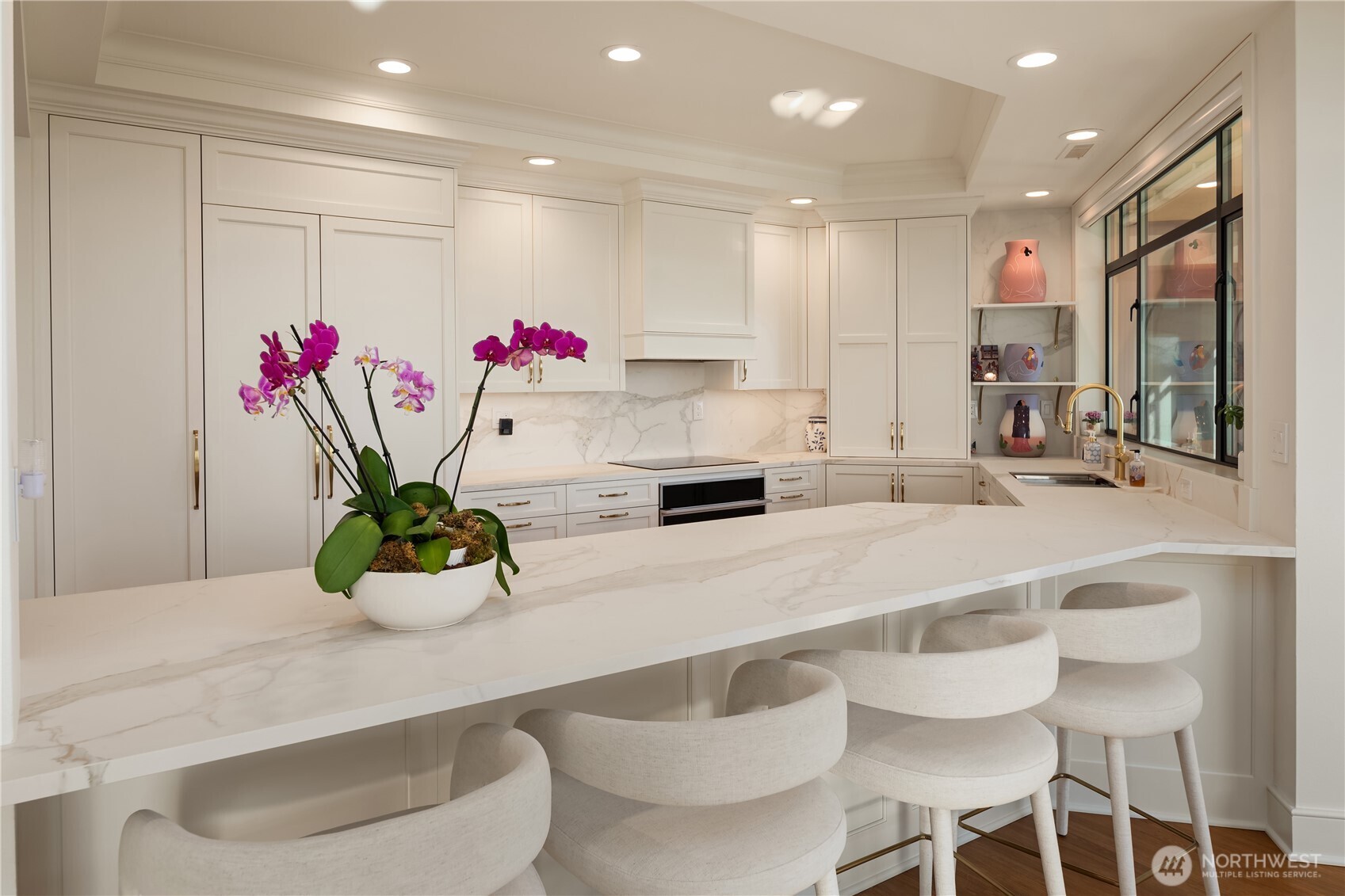 210 Market Street Unit: 303