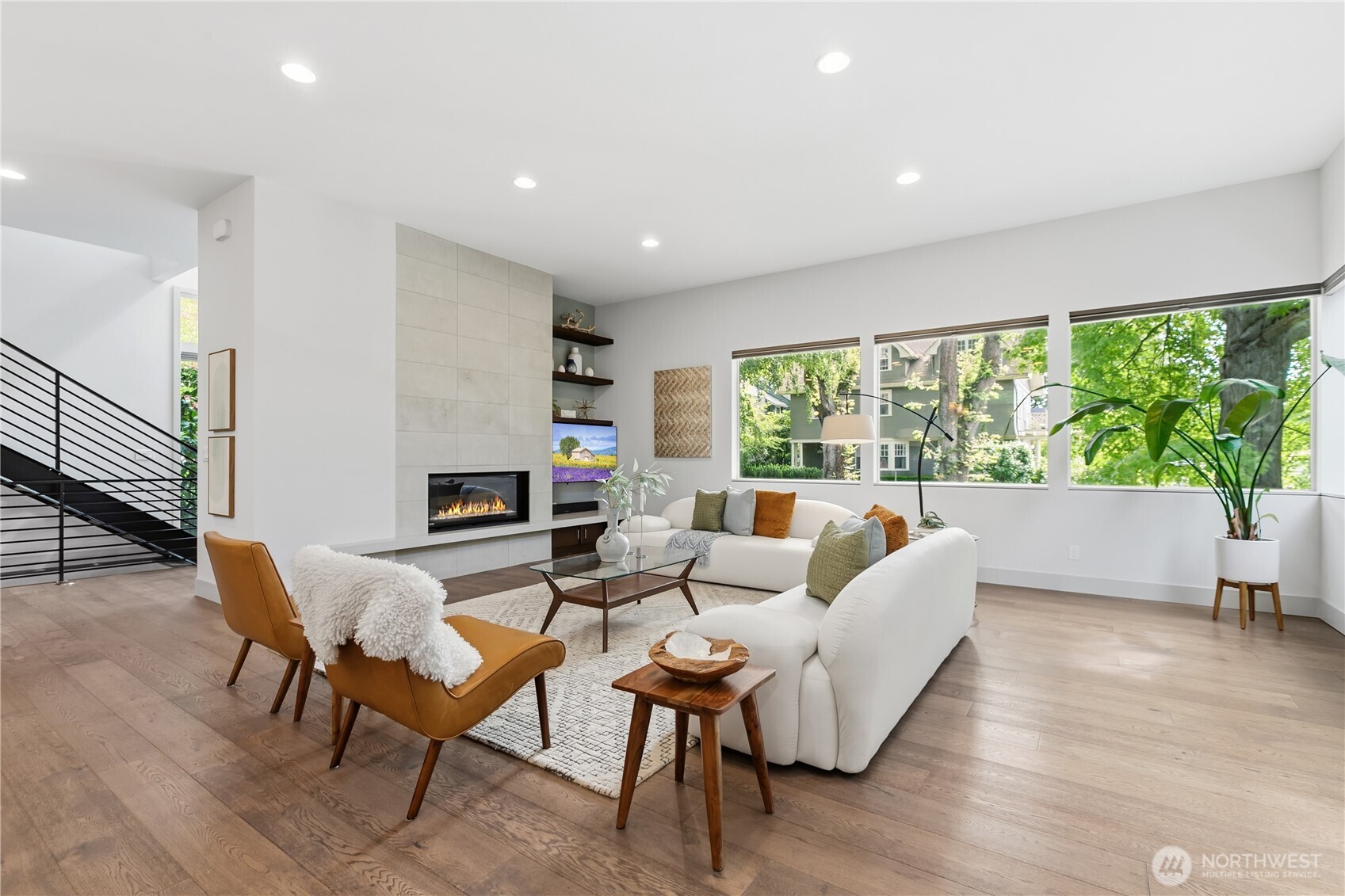 1313 4th Avenue W