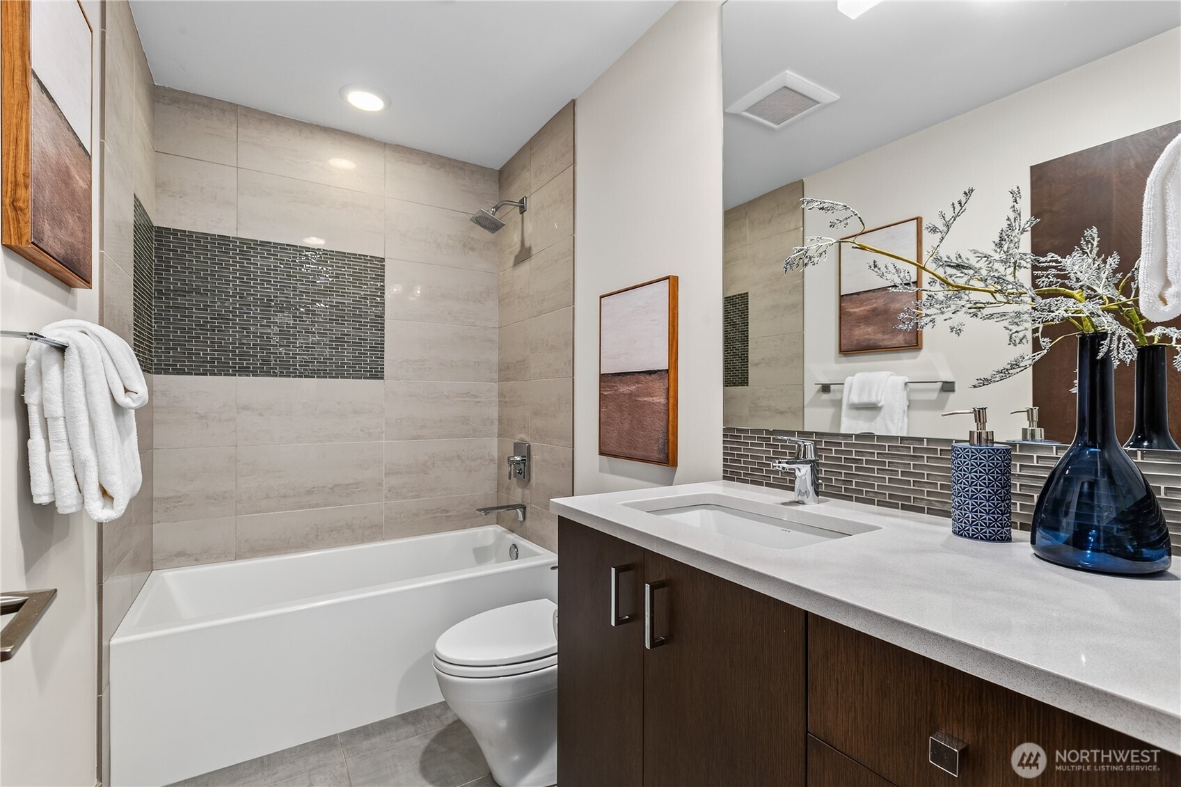 1313 4th Avenue W