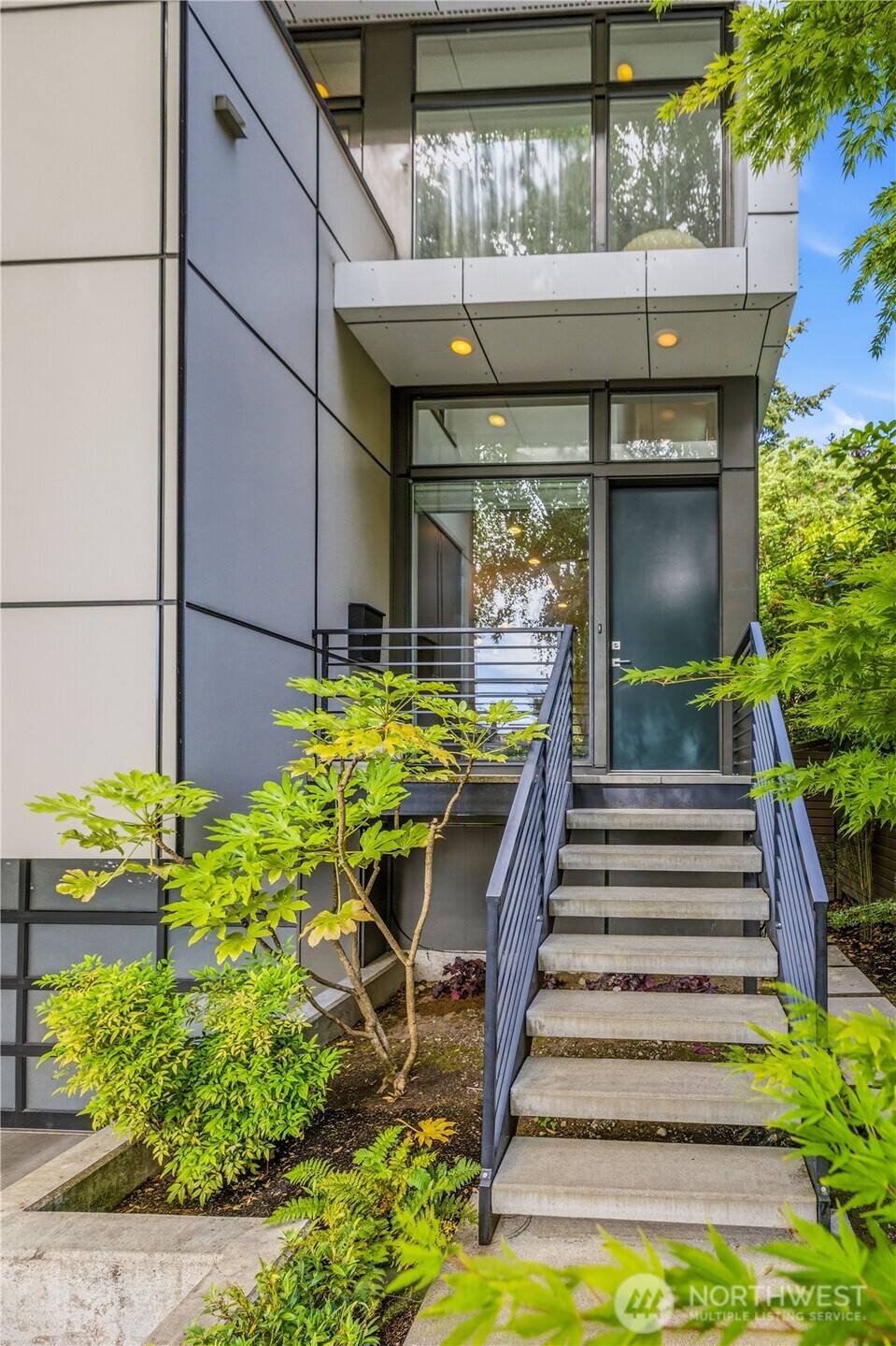 1313 4th Avenue W