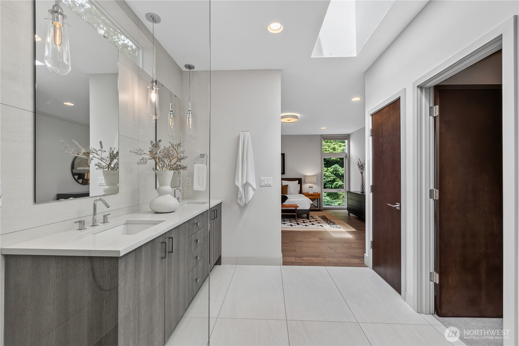 1313 4th Avenue W
