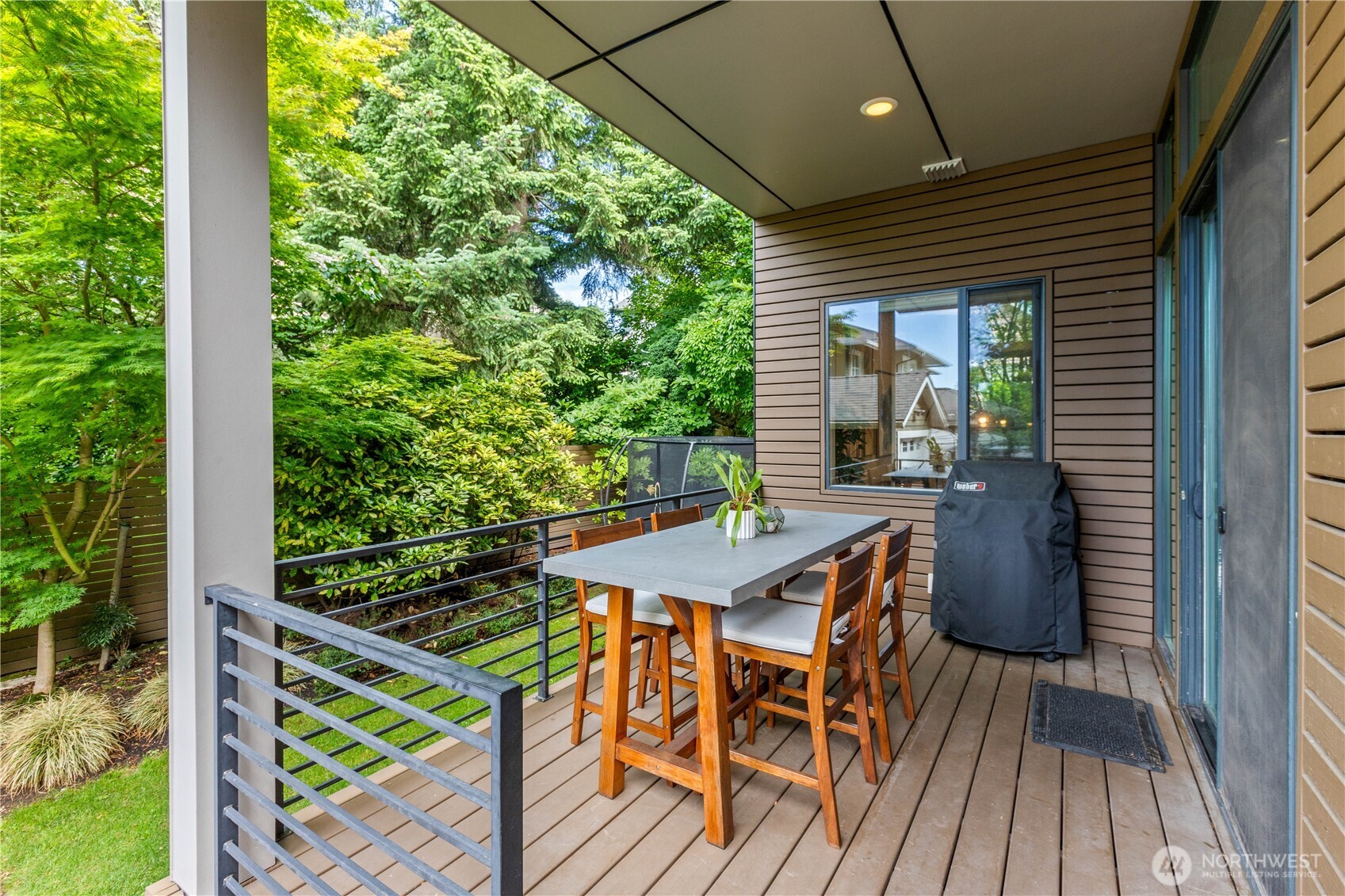 1313 4th Avenue W