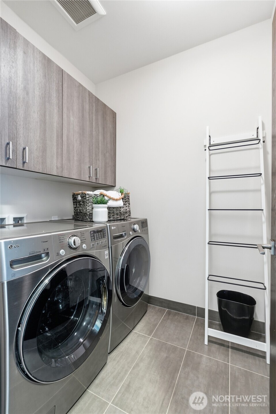 1313 4th Avenue W