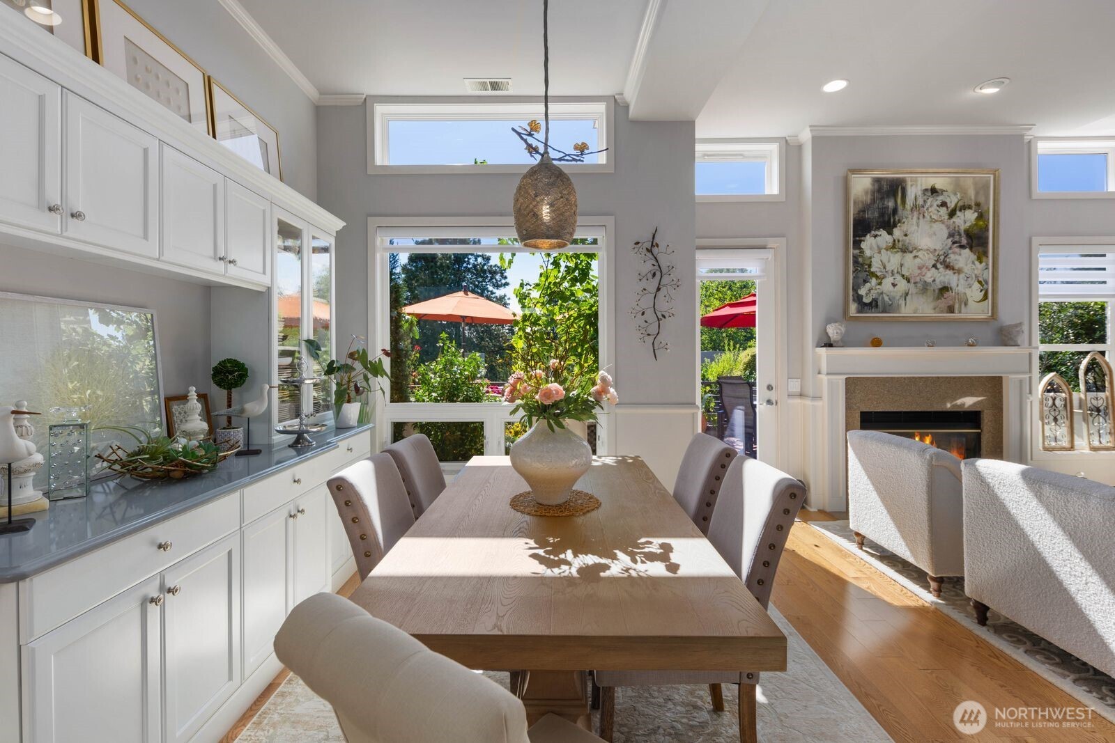 225 4th Avenue Unit: A602