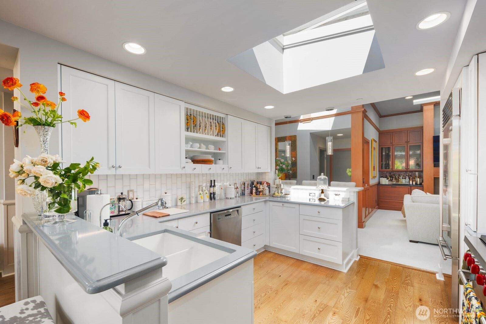 225 4th Avenue Unit: A602