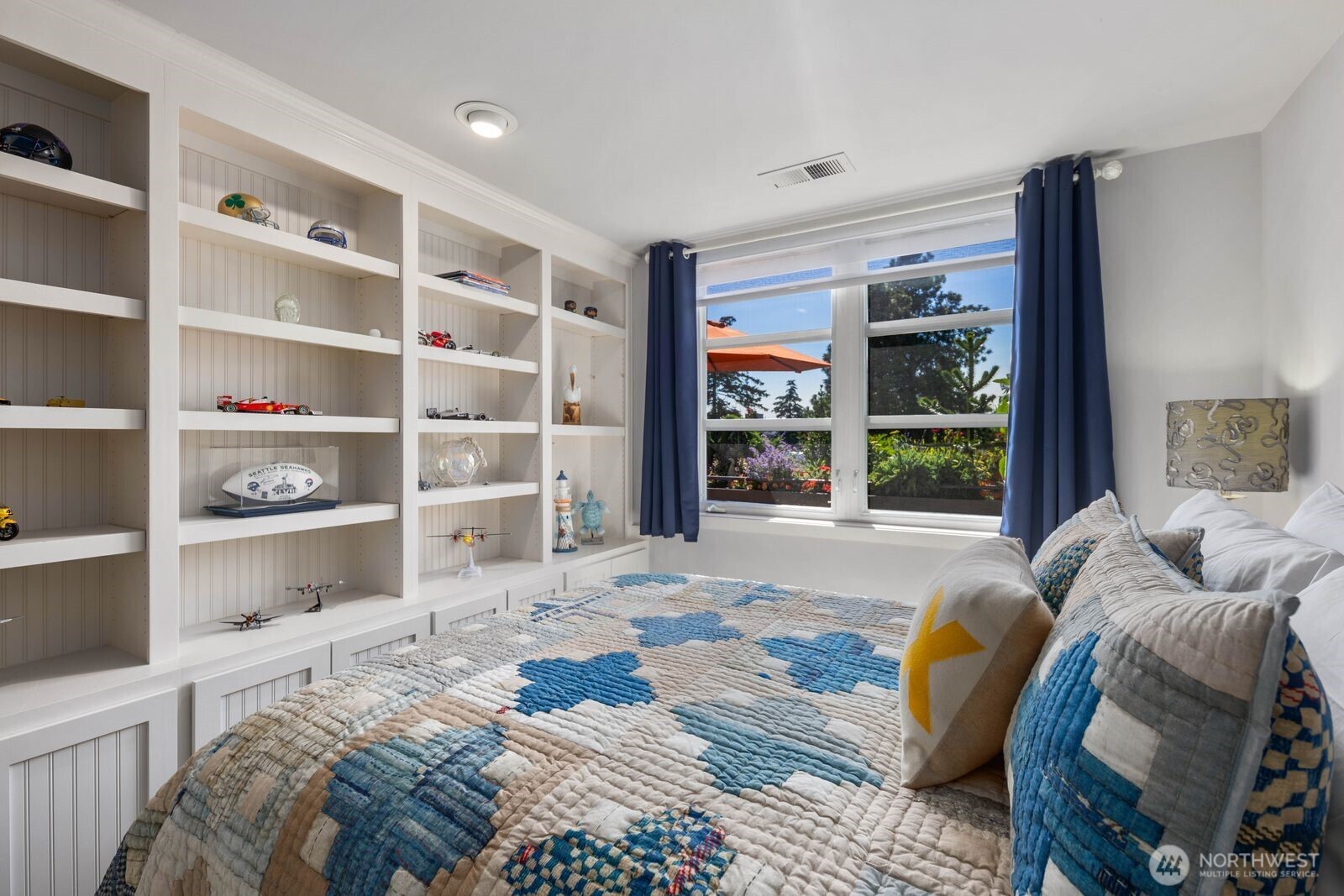 225 4th Avenue Unit: A602