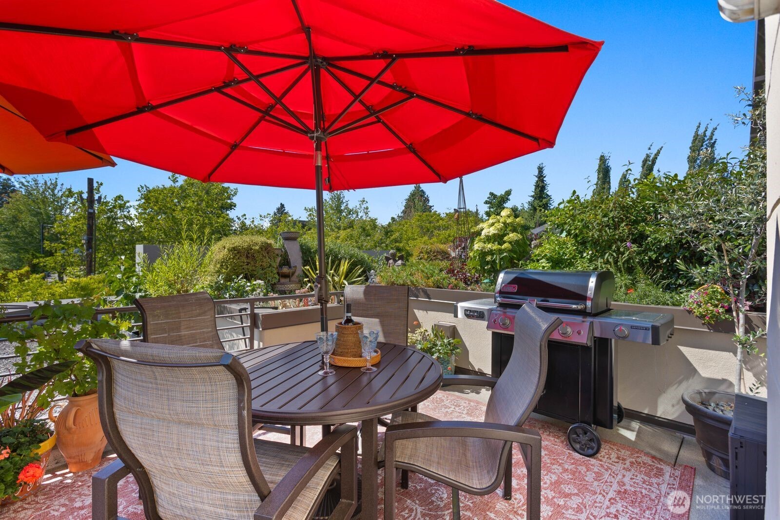 225 4th Avenue Unit: A602