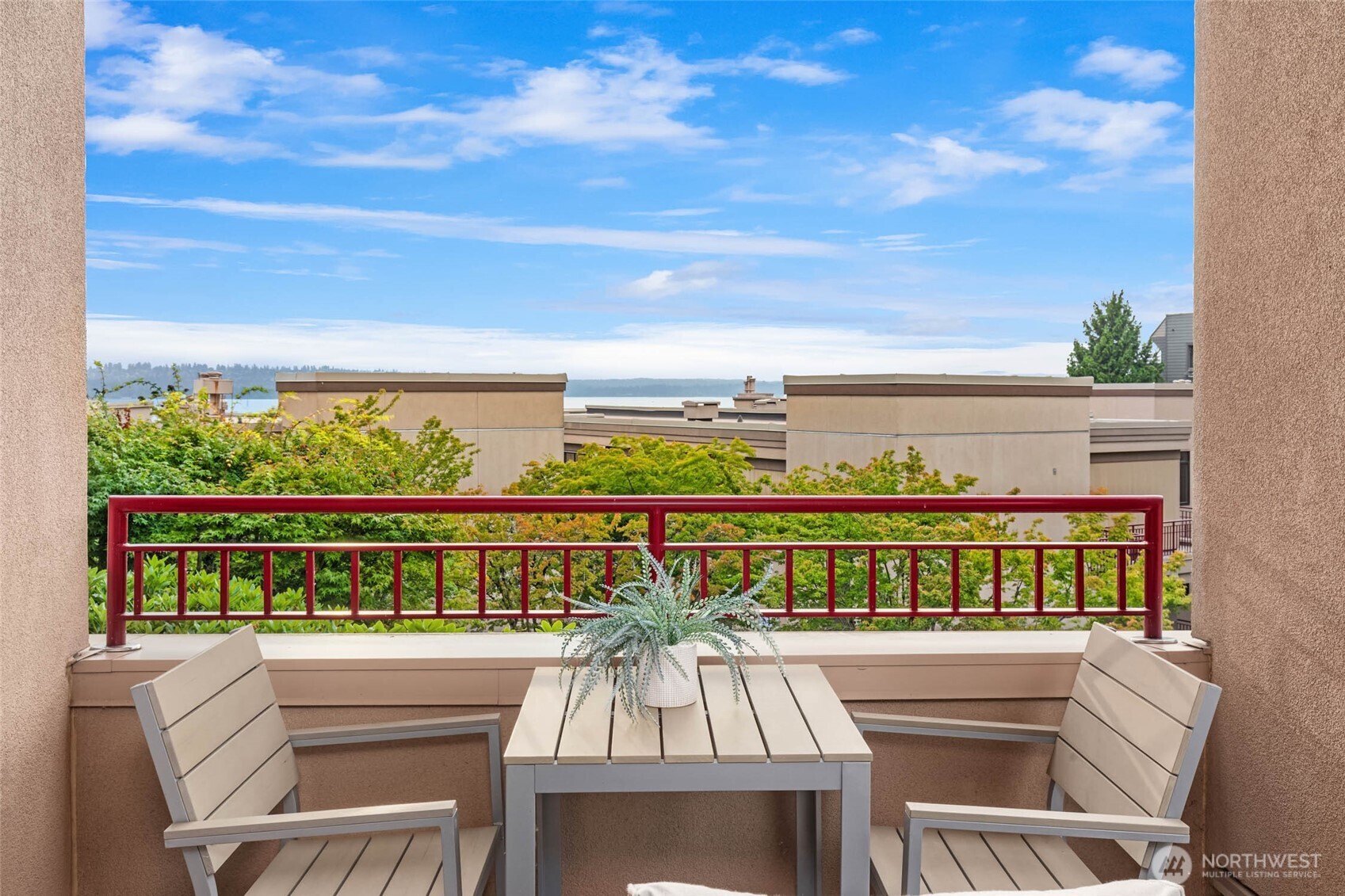 530 Lake Street S Unit: H202