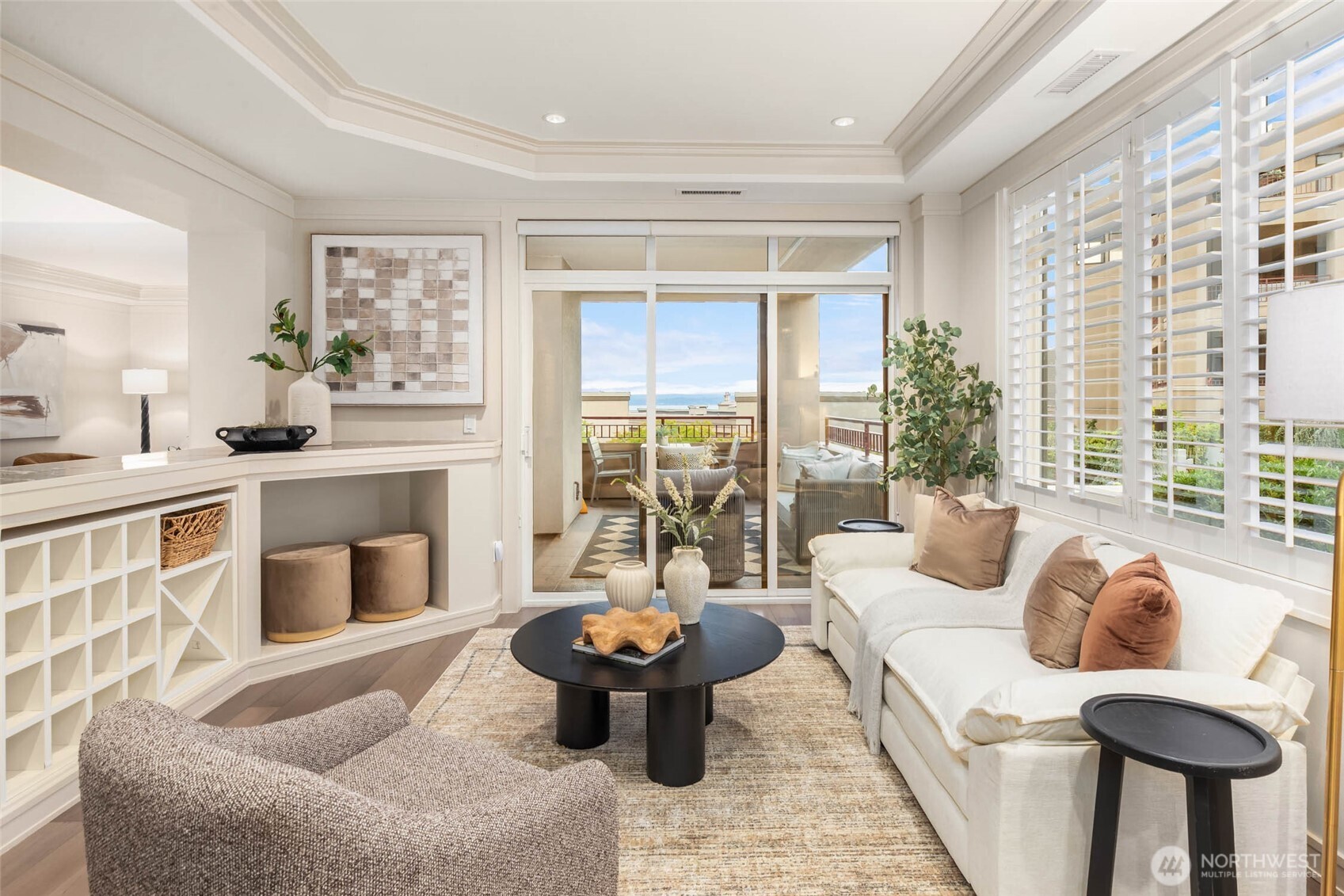 530 Lake Street S Unit: H202