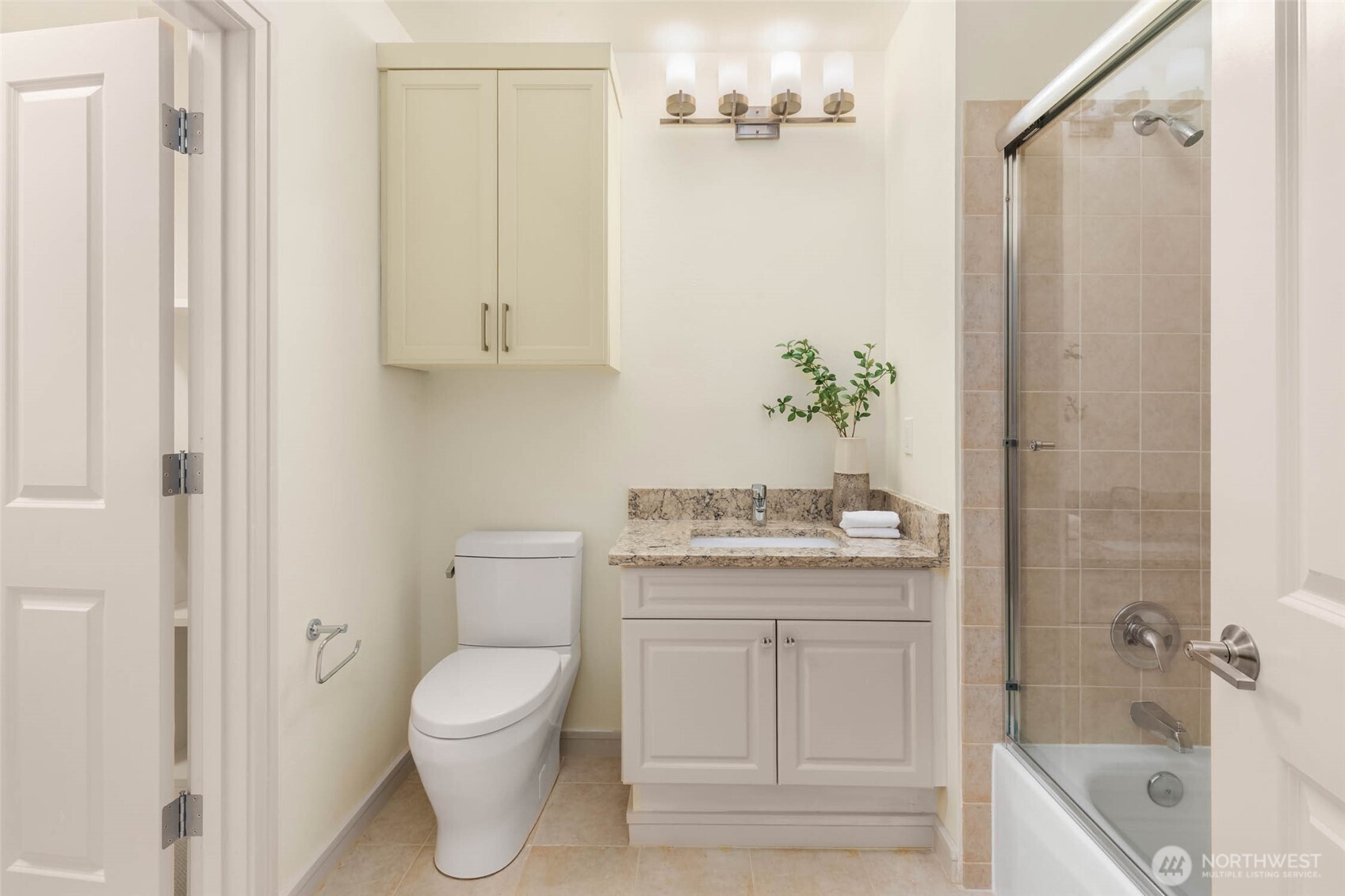 530 Lake Street S Unit: H202