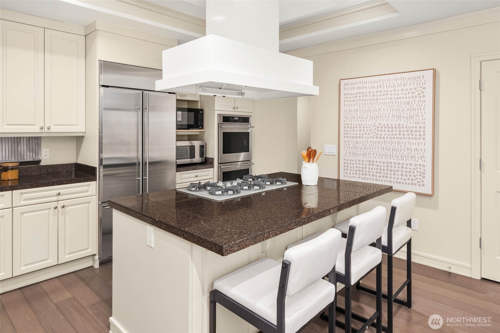 530 Lake Street S Unit: H202