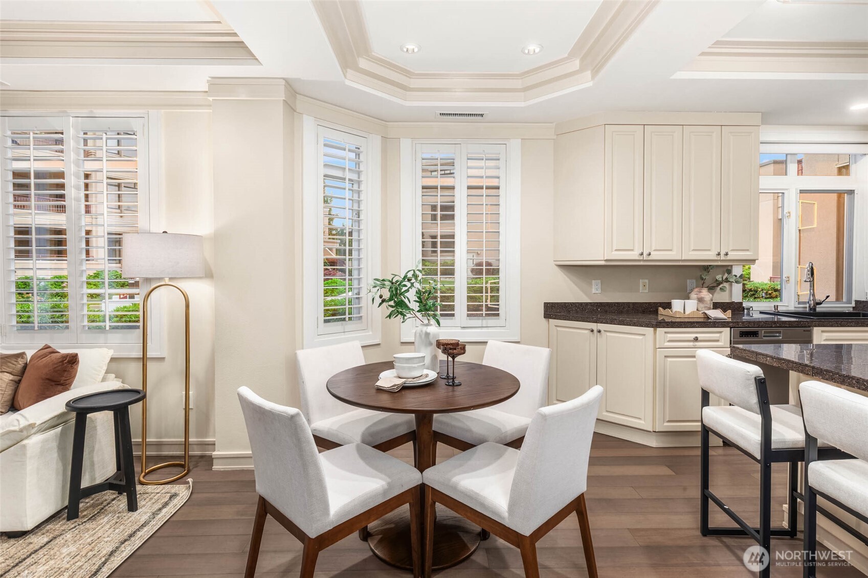 530 Lake Street S Unit: H202