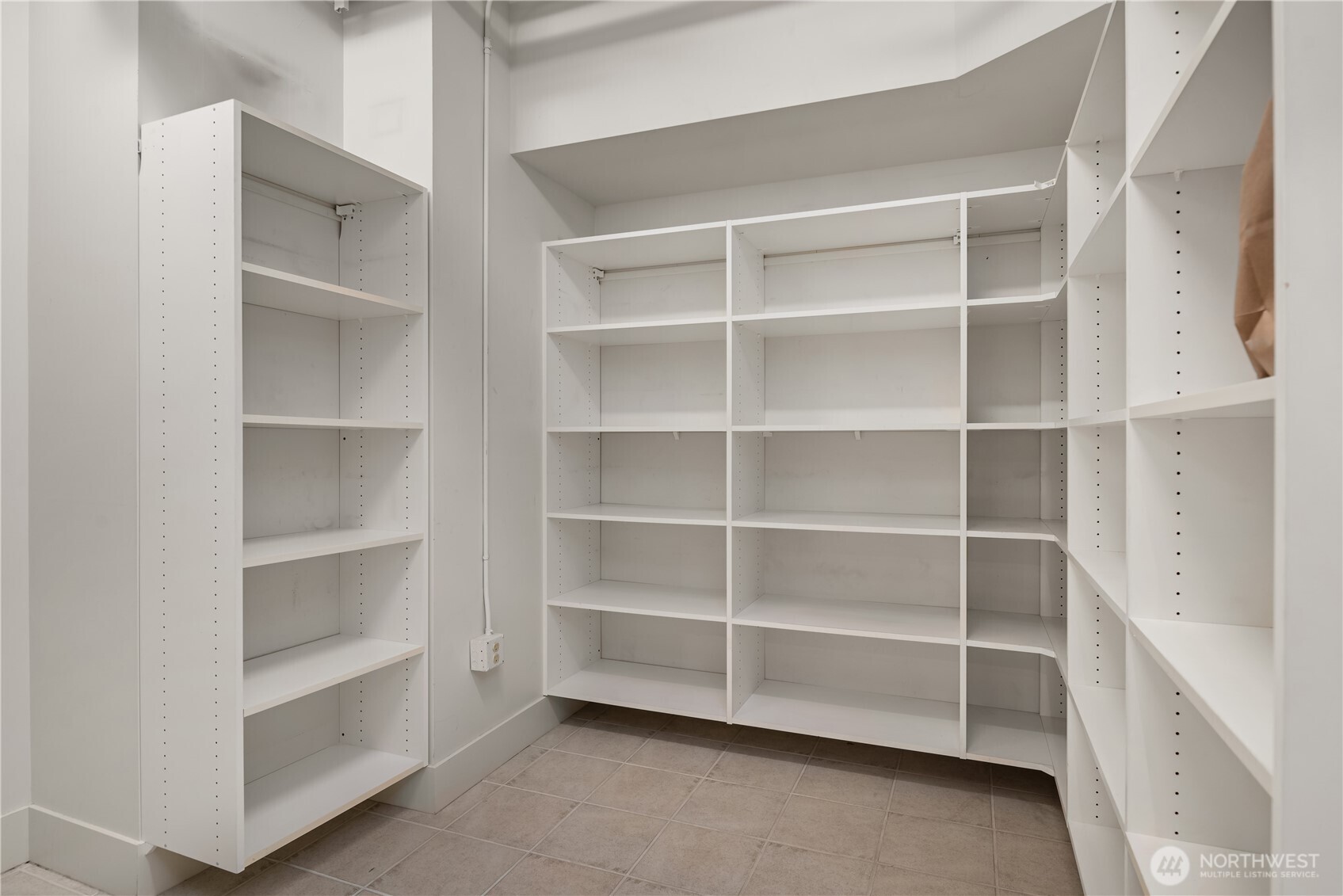 136 Central Way Unit: 304