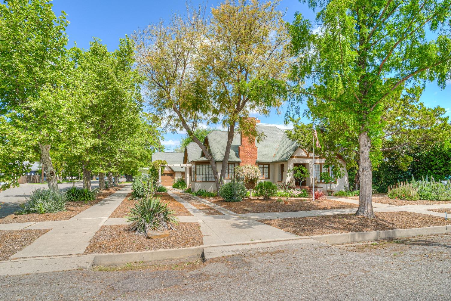 1058 Clay Street