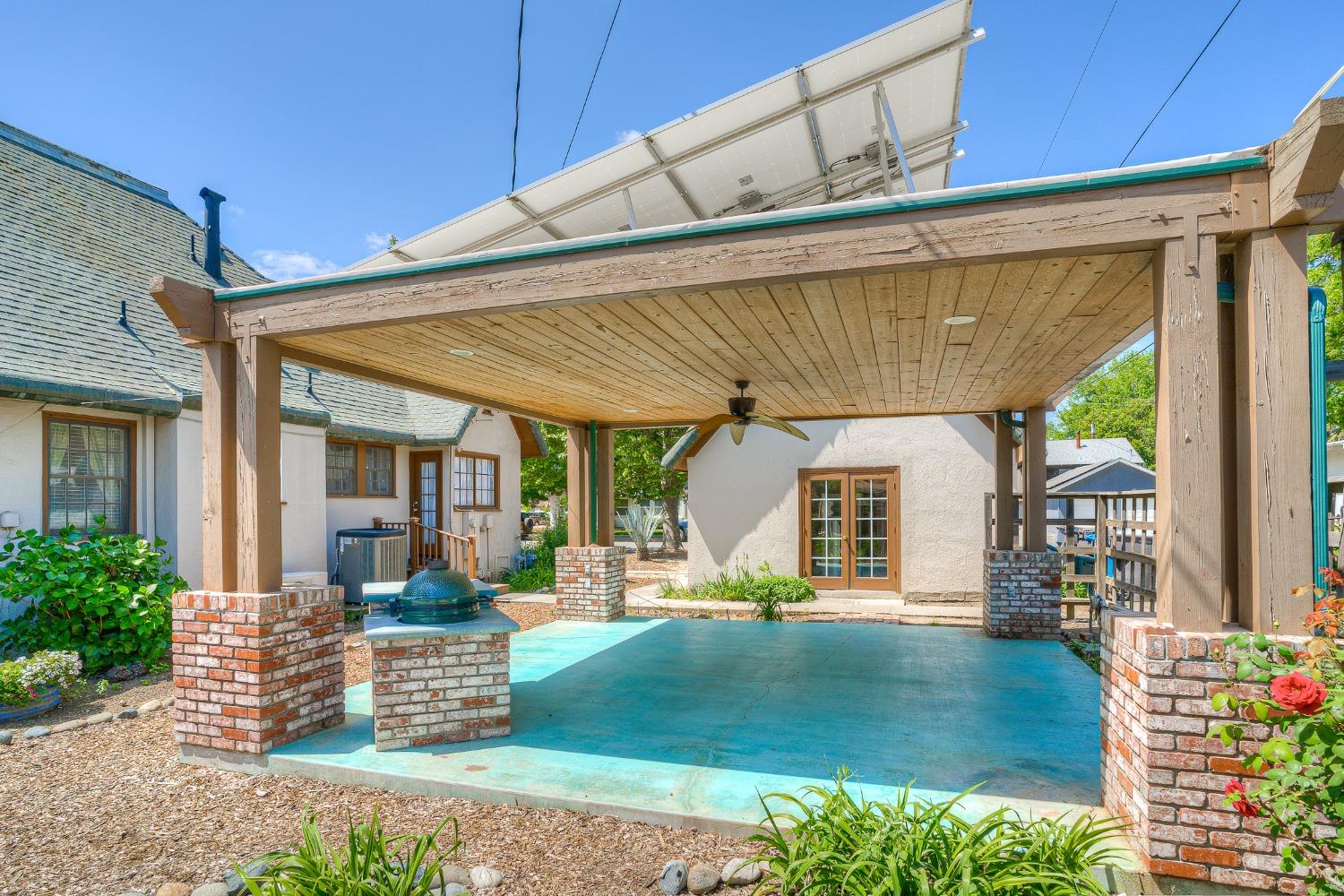 1058 Clay Street