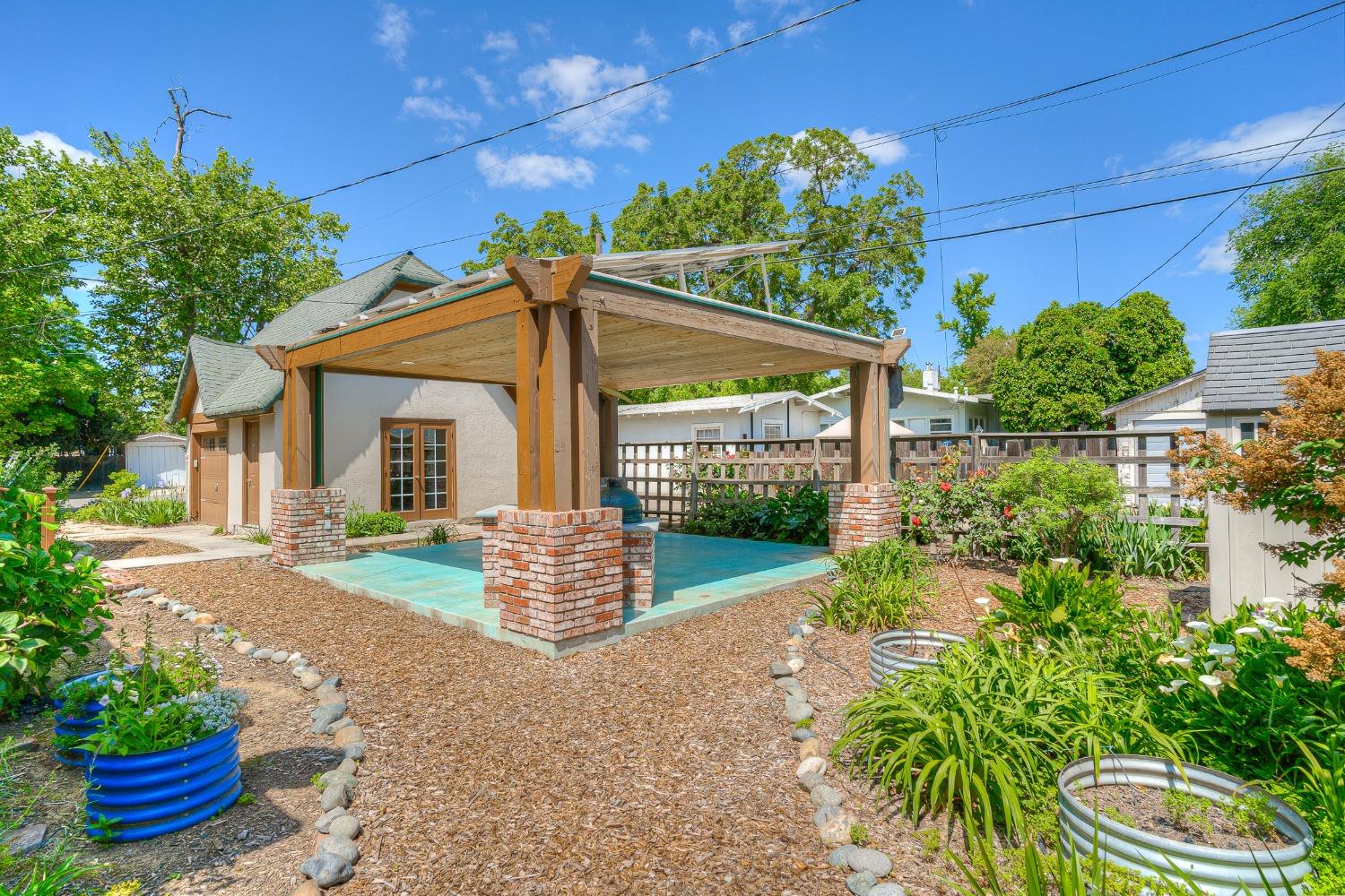 1058 Clay Street