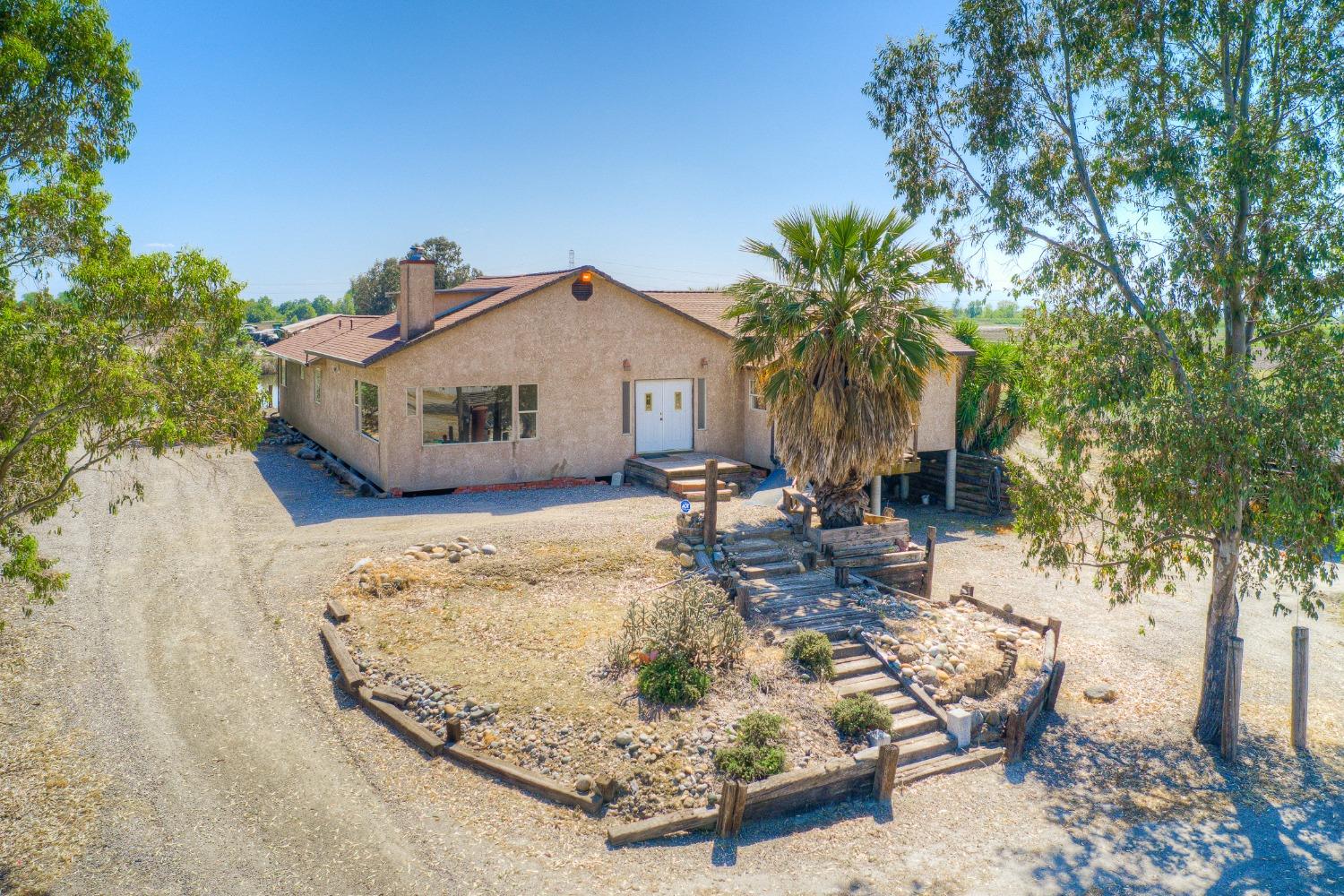 3145 Hunter Road