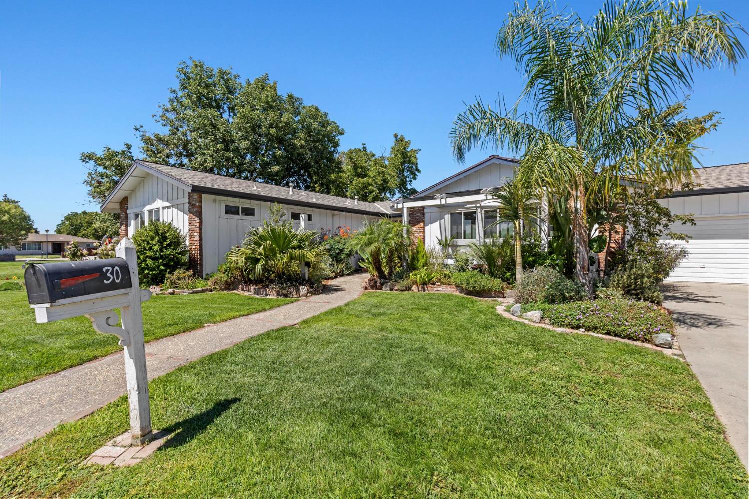 30 Walnut Tree Drive