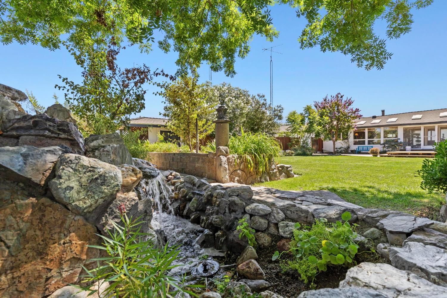 30 Walnut Tree Drive