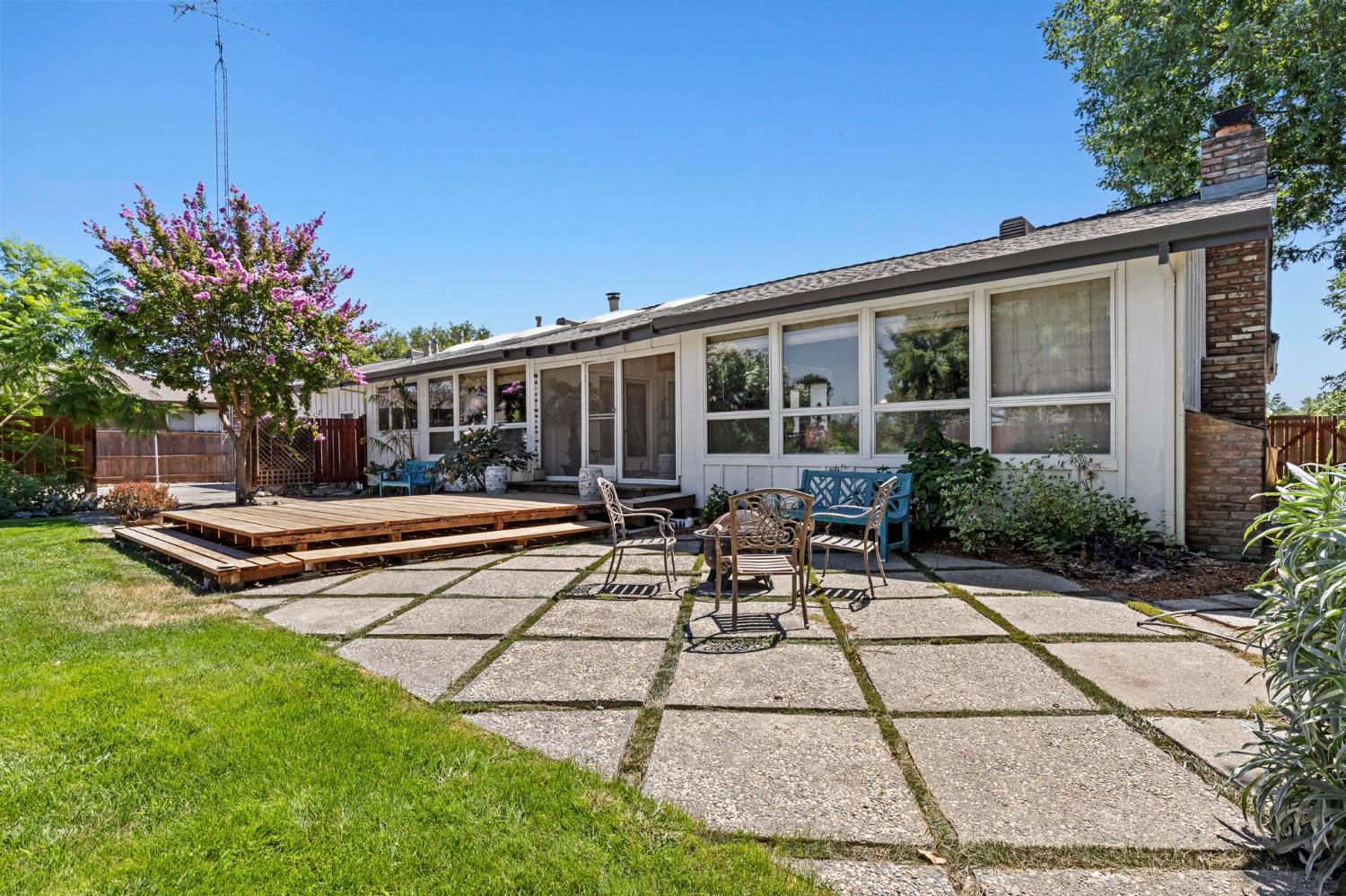 30 Walnut Tree Drive