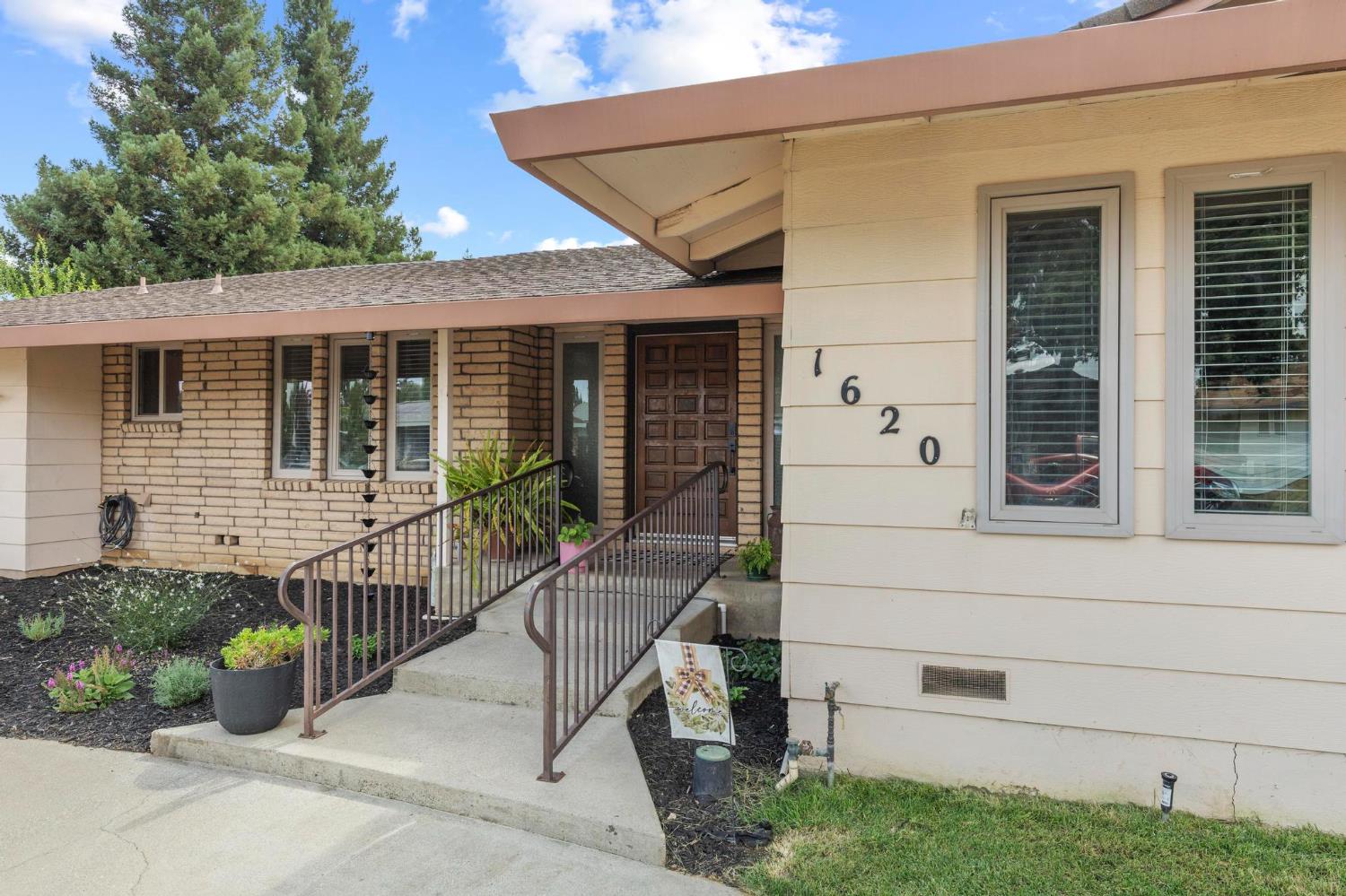 1620 Sharon Drive
