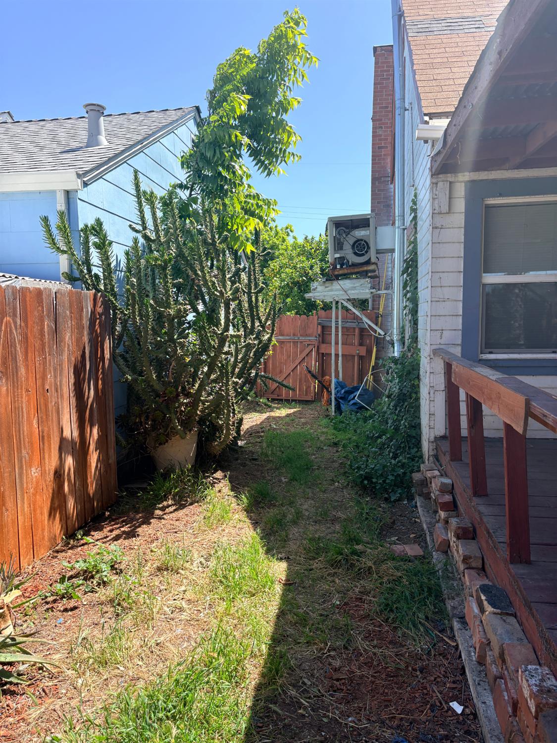 1314 Noia Avenue