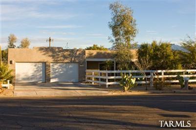 1037 E Edison Street