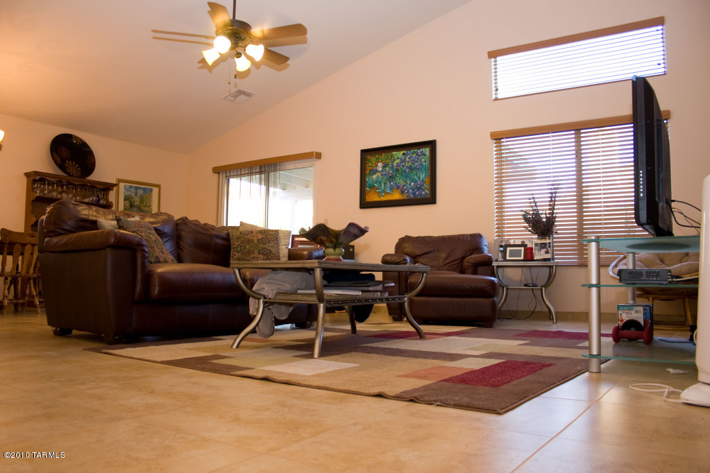 8120 E Slate Ridge Drive