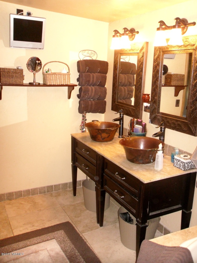 63880 E Quijote Street