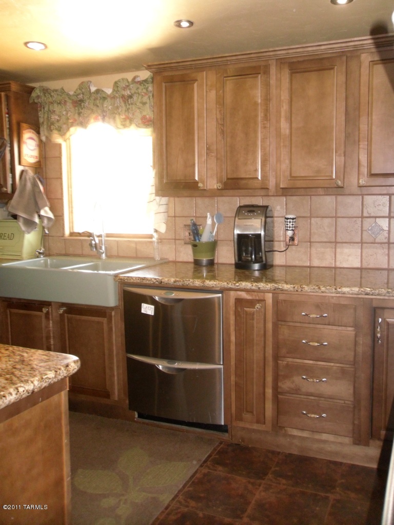 63880 E Quijote Street