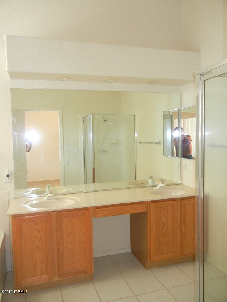 819 S Sea Shore Lane