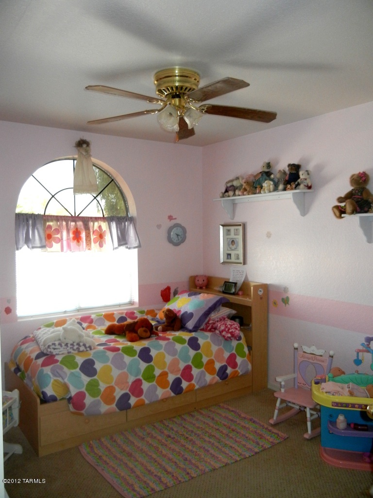 6742 W Nueva Vista Drive