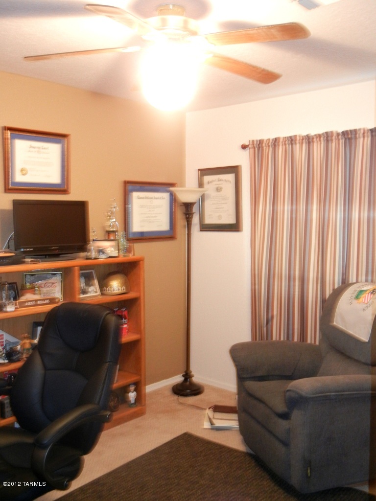 6742 W Nueva Vista Drive