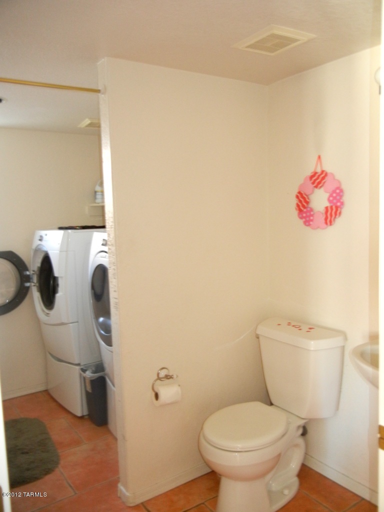 6742 W Nueva Vista Drive