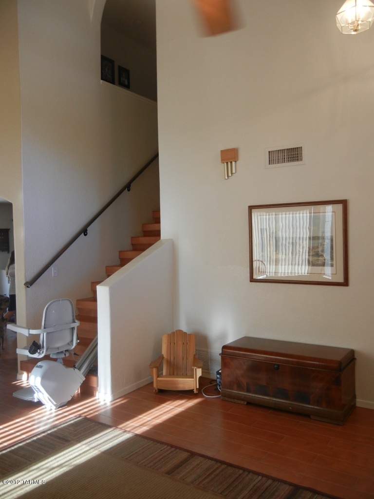 6742 W Nueva Vista Drive